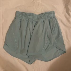 Lululemon track that high rise short